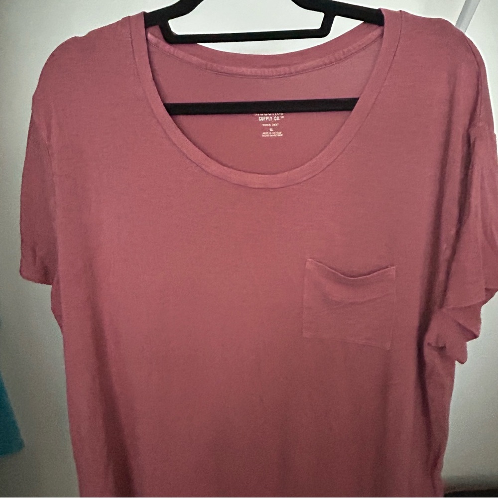 Mossimo Supply Co. Mauve Short Sleeve Tee Size XL